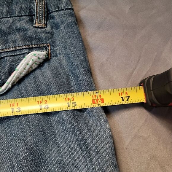 Vintage 90s kids Volcom Jean shorts - size 0, floral inside lining made in Macau - Picture 8 of 9